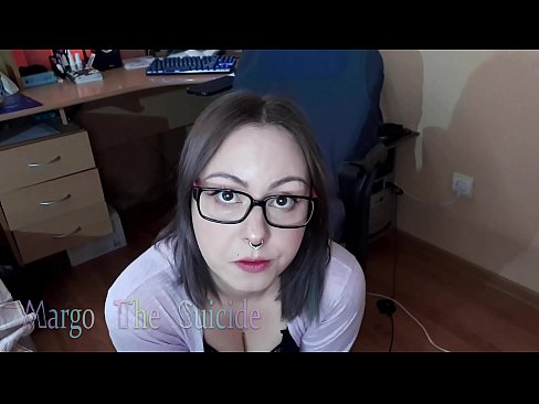 ❤️ Sexy Girl mit Brille saugt Dildo tief vor der Kamera ❤️ Super sex bei uns de.chancel.top ❌️