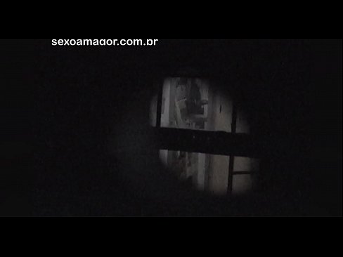 ❤️ Blondie wird heimlich von einem Voyeur aus der Nachbarschaft gefilmt, der sich hinter Hohlblocksteinen versteckt ❤️ Super sex bei uns de.chancel.top ❌️